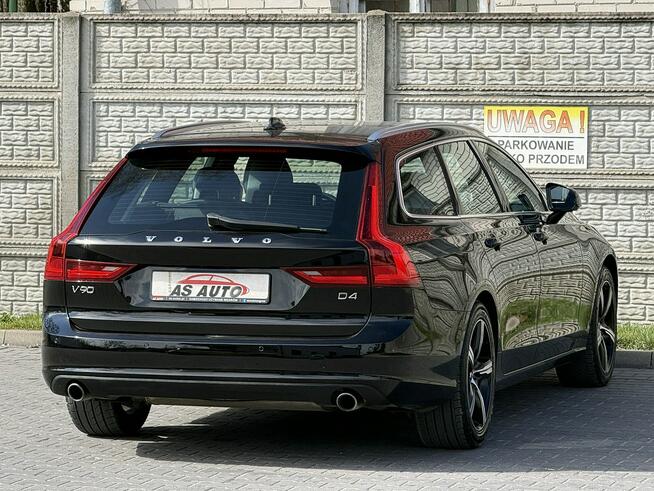 Volvo V90 2,0D4 190KM Momentum/Navi/Skóra/Alufelgi/FullLed/Serwis/Alu/Model2017