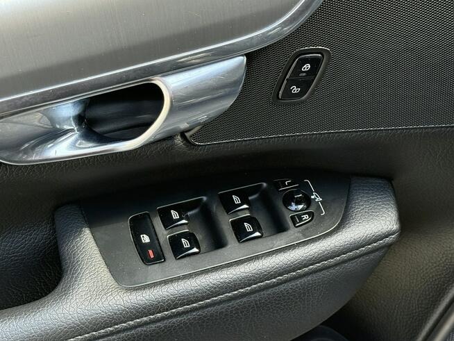 Volvo V90 2,0D4 190KM Momentum/Navi/Skóra/Alufelgi/FullLed/Serwis/Alu/Model2017