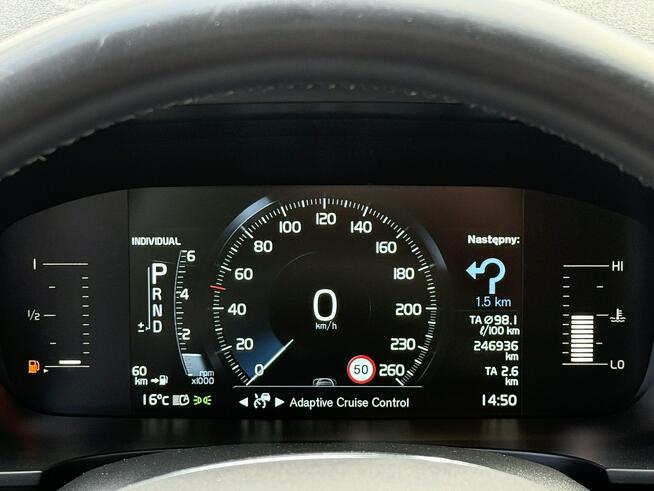 Volvo V90 2,0D4 190KM Momentum/Navi/Skóra/Alufelgi/FullLed/Serwis/Alu/Model2017