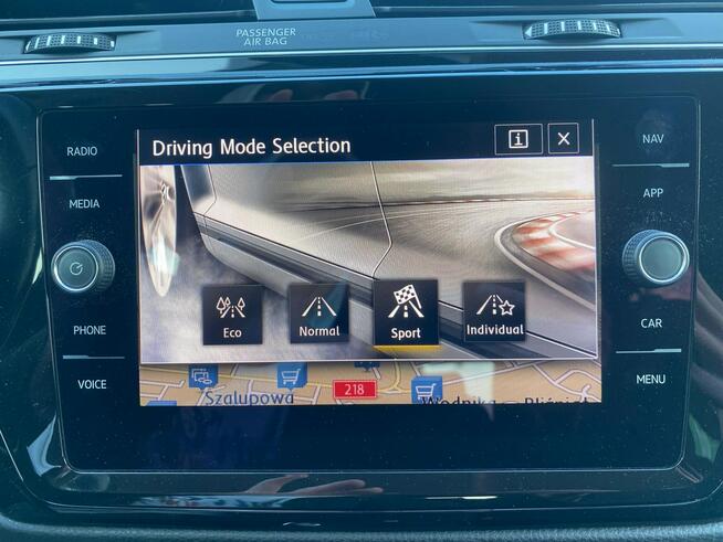 Volkswagen Touran 1.4tsi pasek nowy polski salon High line 1 wl full led navi kamera 7o