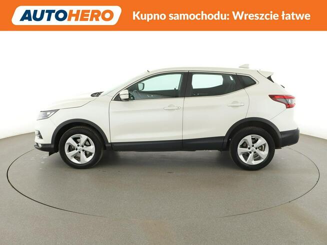 Nissan Qashqai navi klima auto grzane fotele kamera i czujnuiki parkowania