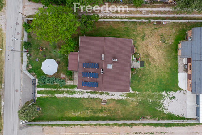 Posesja z domem i budynkami gospodarczymi Janki