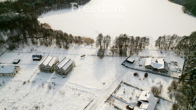 Działka budowlana przy linii brzegowej jeziora !