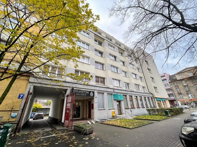 Świętojańska 11, przyjazna zwierzętom kawalerka