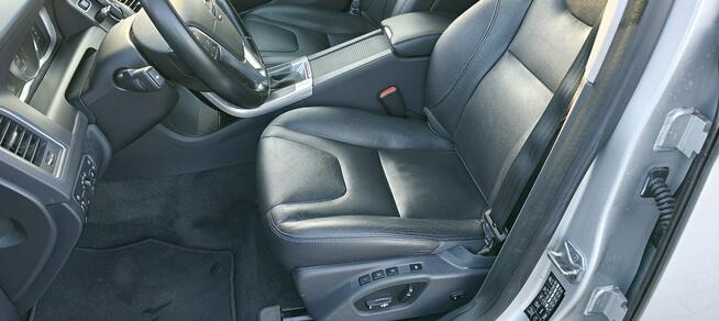 Volvo XC 60 2,0 181KM D4 Lift Led Automat Navi Skóra Parktronik