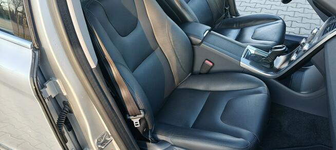 Volvo XC 60 2,0 181KM D4 Lift Led Automat Navi Skóra Parktronik