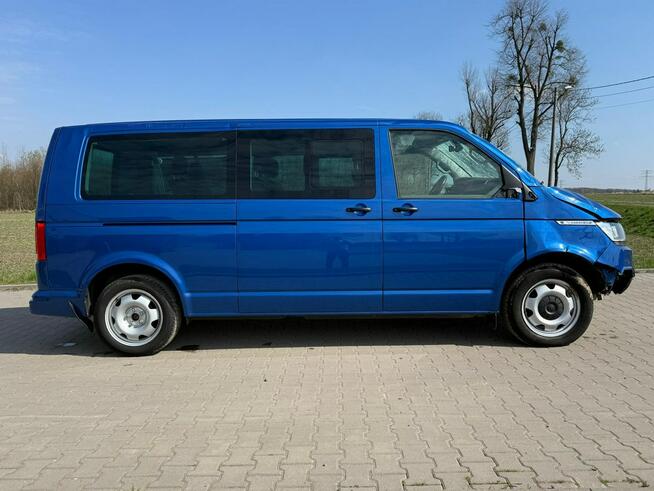 Volkswagen Caravelle Highline*Long*4Motion*Kamera*DSG*Navi*Hak*Webasto*8miejsc*Zadbany*FV23