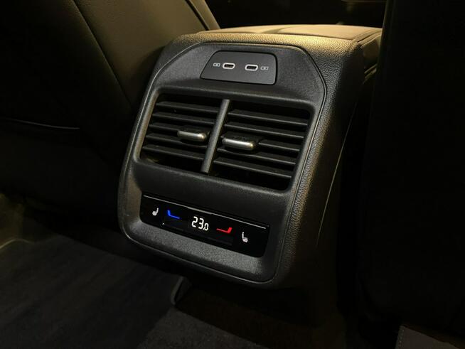 Volkswagen Passat Variant VAT 23% Elegance 2.0TDI 150KM DSG 2024 r., salon PL, I wł., HAK, V