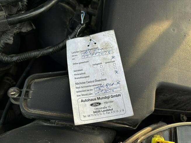 Focus 1.5 Titanium 150km szyber NAVI grzane fotele ASYSTENT pdc 2015