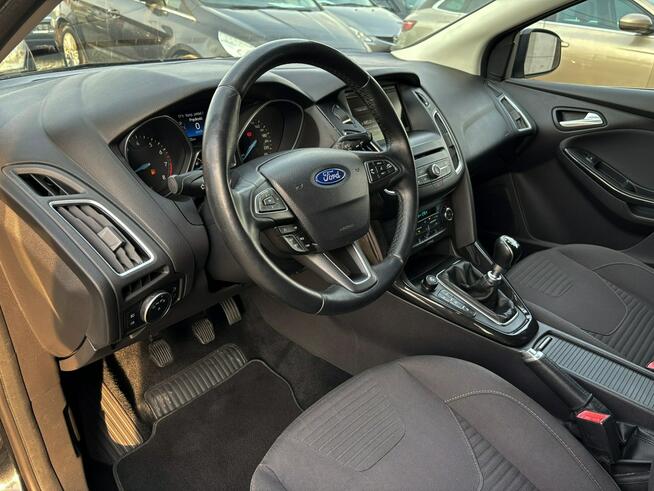 Focus 1.5 Titanium 150km szyber NAVI grzane fotele ASYSTENT pdc 2015