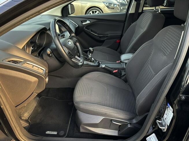 Focus 1.5 Titanium 150km szyber NAVI grzane fotele ASYSTENT pdc 2015