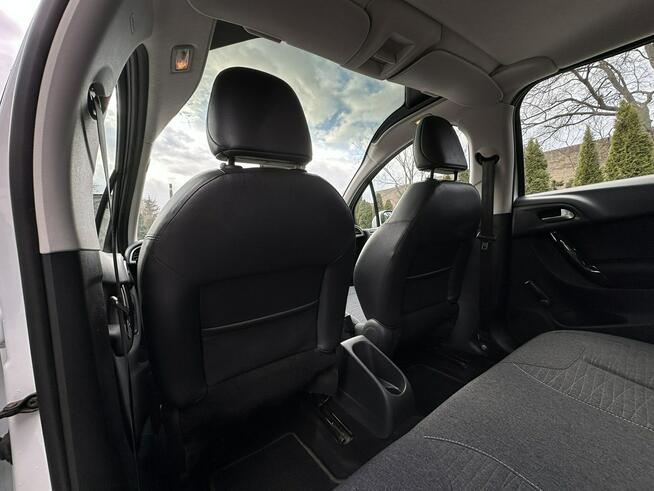 Citroen C3 II 2015r 1.2 Benzyna 82KM Led Klimatyzacja Niski przebieg Nowy rozrząd