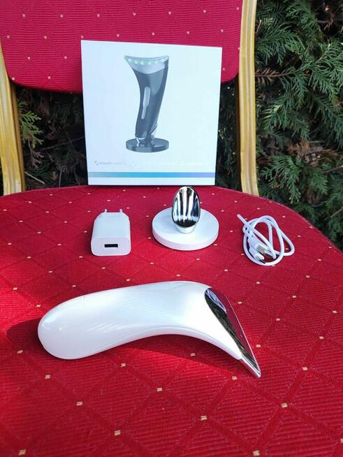 Masażer do twarzy szyi karku llifting Elektrostymulator