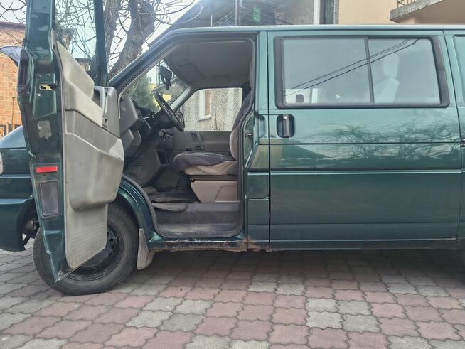 Volkswagen Transporter 2.5 VW T4 Caravelle 2.5 TDI 150KM 110