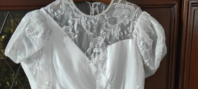 Bardzo ładna suknia ślubna rozmiar 42