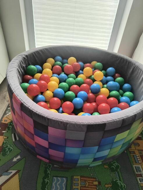 Suchy basen z piłkami dla dzieci- bardzo dobry stan