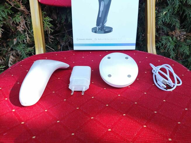 Masażer do twarzy szyi karku llifting Elektrostymulator