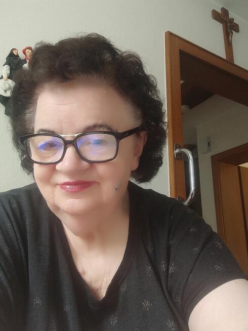 Szukam pracy jako pomoc domowa