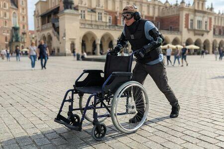 Symulator niepełnosprawności SIMDIS środek dydaktyczny