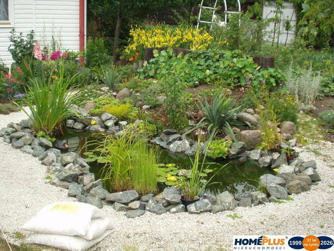 Cicha kształtna działka w otulinie lasu koło rzeki