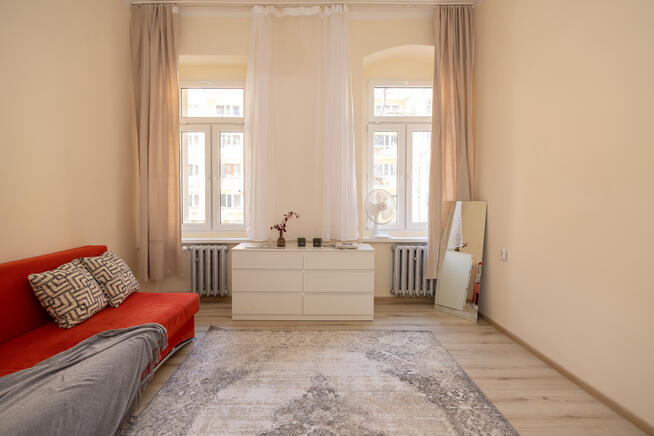 Przestronne 2 pokoje | wysokie sufity | ul. Reja