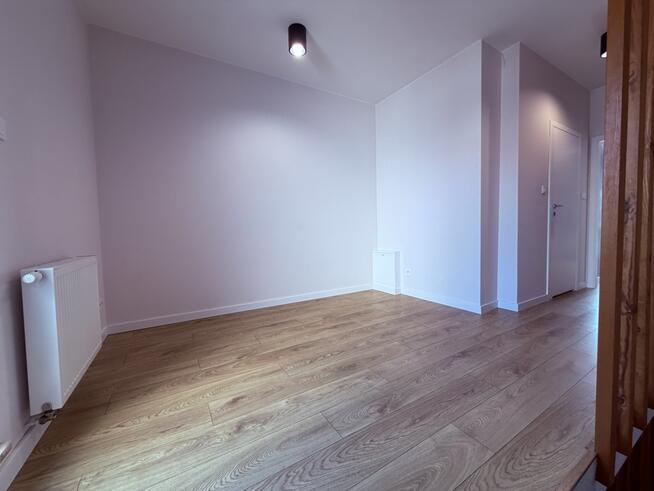 Piękny nowy wykończony segment w super lokalizacji