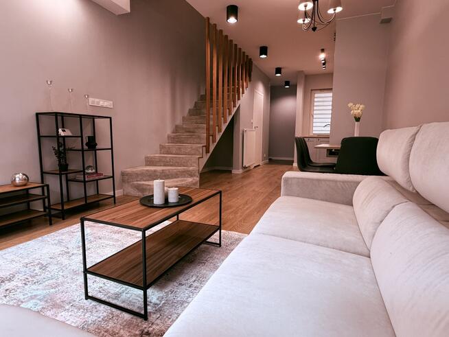 Piękny nowy wykończony segment w super lokalizacji