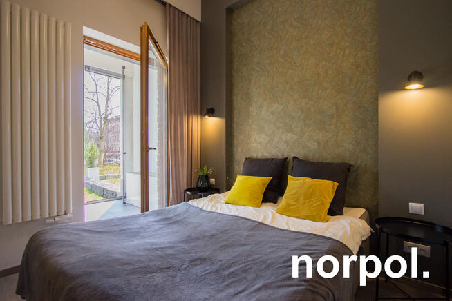 Nowoczesne mieszkanie z loggią i tarasem / Modern apartment with loggia
