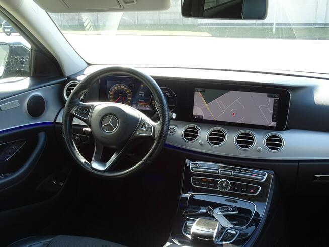 Mercedes E 220