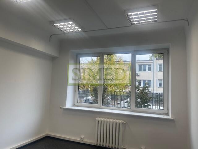 Dostep24h,recepcja,ochrona,poczekalnia,wys 3m .