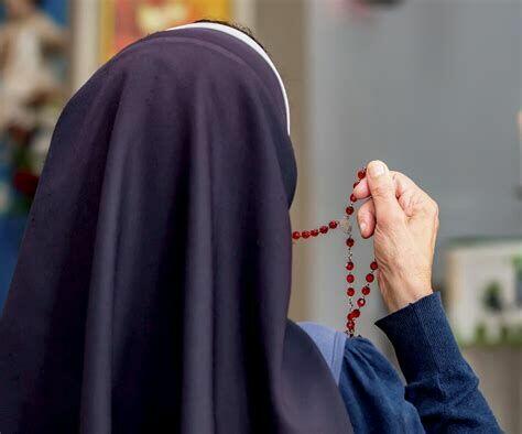 Zapoznam Siostrę Zakonną.