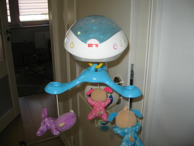 Fisher-Price Projektor Karuzela z misiami dla malucha- b.d