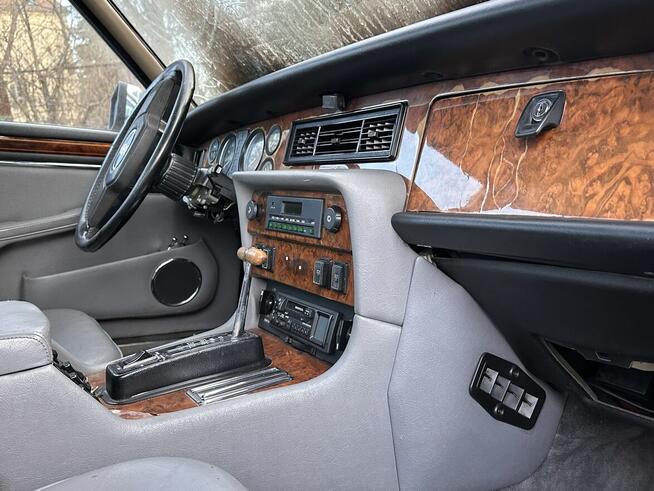 Jaguar Daimler Double Six XJ12