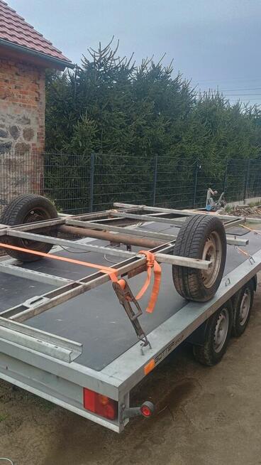 Przyczepa z dokumentami