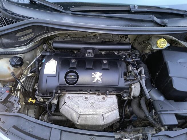 Sprzedam peugeot 207 1.4 benzyna 2008r