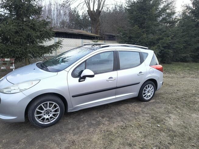 Sprzedam peugeot 207 1.4 benzyna 2008r
