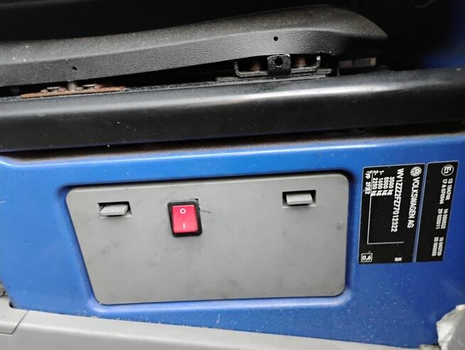 WOLKSWAGEN CRAFTER 2,5 KONTENER CHŁODNIA , WINDA