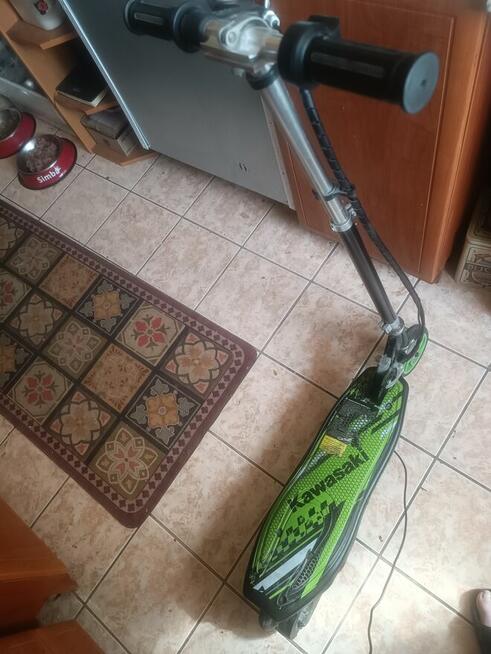 Hulajnogi i elektryczna i deskorolku