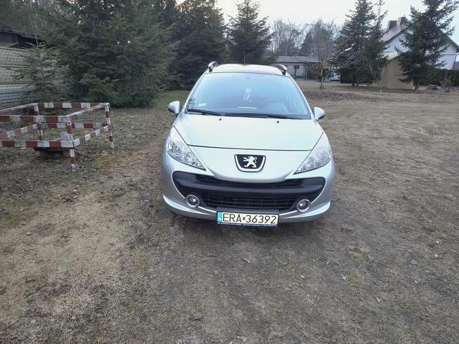 Sprzedam peugeot 207 1.4 benzyna 2008r