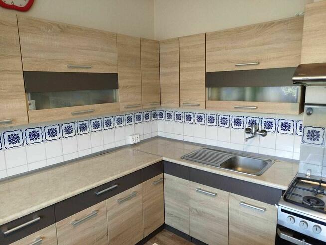 Meble kuchenne + stół w bardzo dobrym stanie