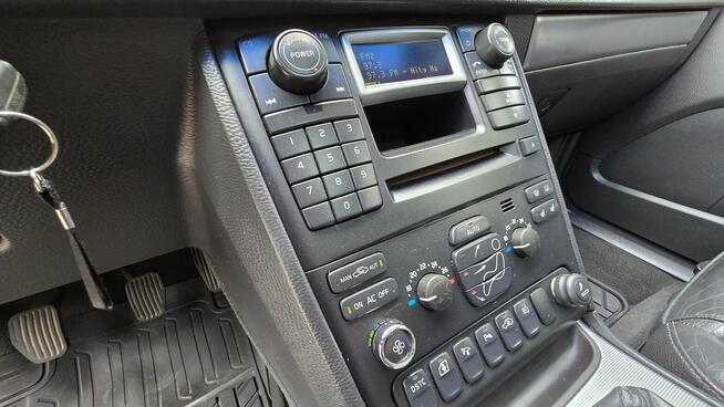 Volvo XC90 2,5B+LPG 210KM Manual 4x4 Bi-Xenon REZERWACJA!
