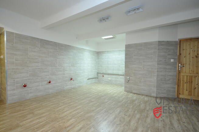 Witrynowy lokal usługowo-handlowy