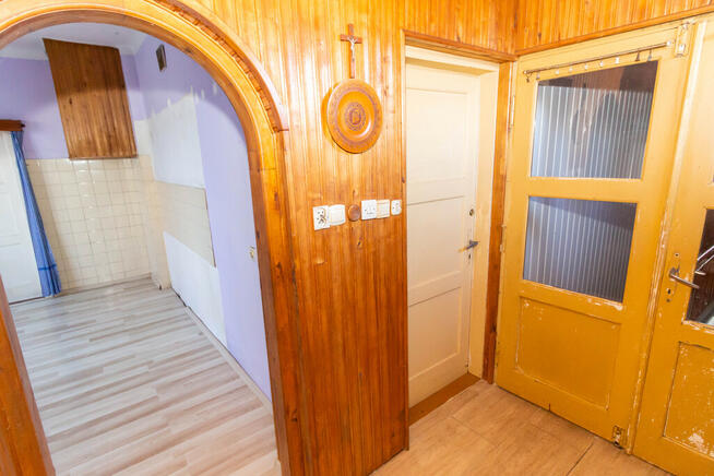 Dom 260m2, z dużym warsztatem, własny staw, 5300m2