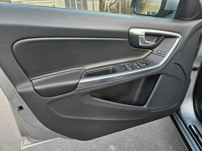 Volvo S60 R-Design* Bogate Wyposażenie* Pełna Historia Serwisowa* Nowe Wtryski