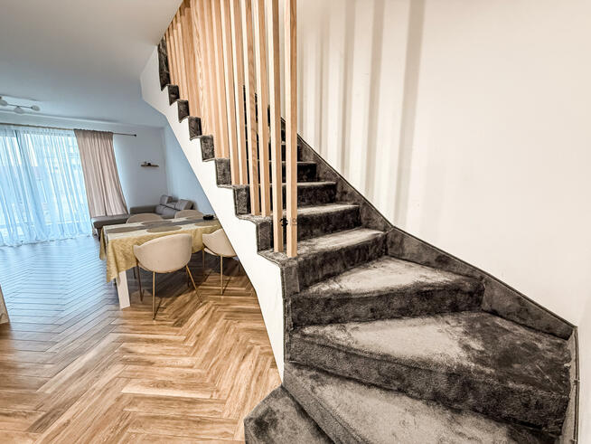 Dom Gościno, Kwiatowa