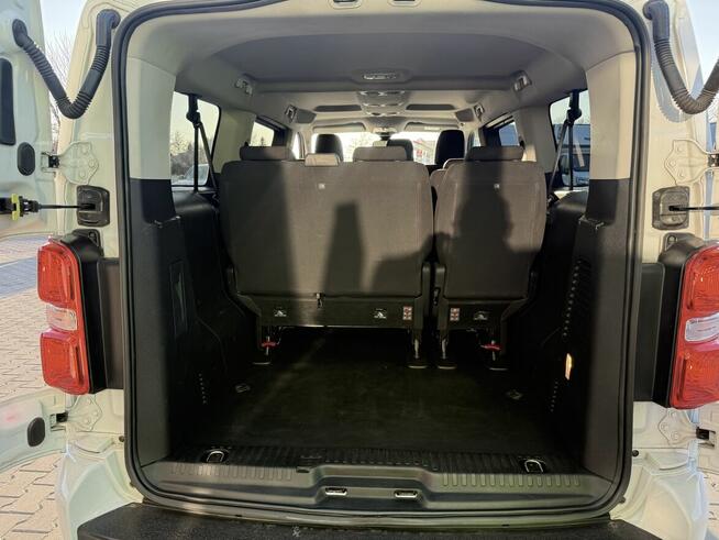 Wynajem busa 9 osobowego na doby oraz usługi transportowe