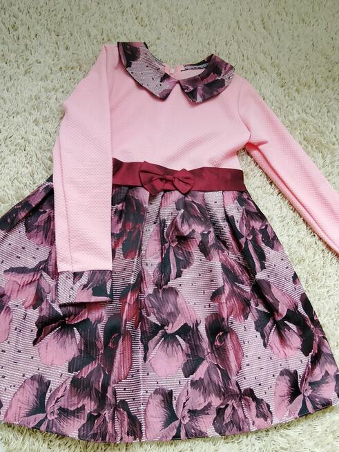 Sukienki dla dziewczynki rozm. 128/134