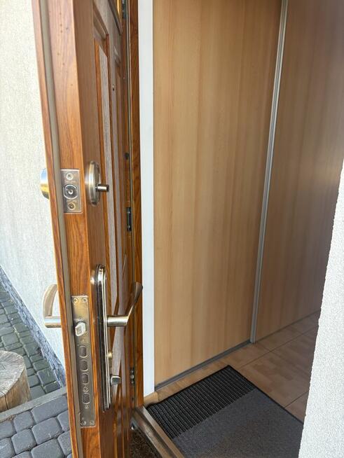 Drzwi wejściowe do domu antywłamaniowe