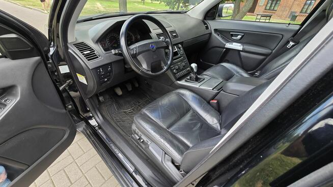 Volvo XC90 2,5B+LPG 210KM Manual 4x4 Bi-Xenon REZERWACJA!
