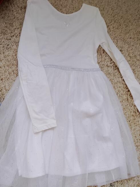 Sukienki dla dziewczynki rozm. 128/134